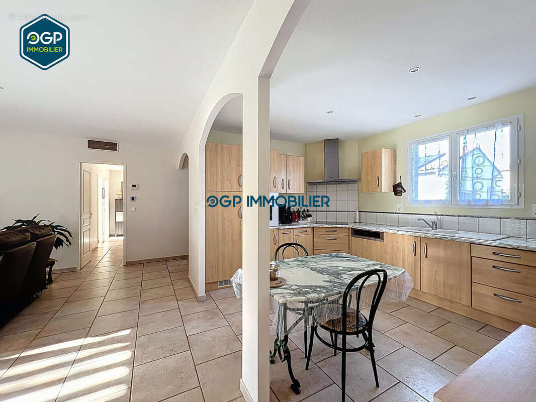 Maison à SAINT-SULPICE