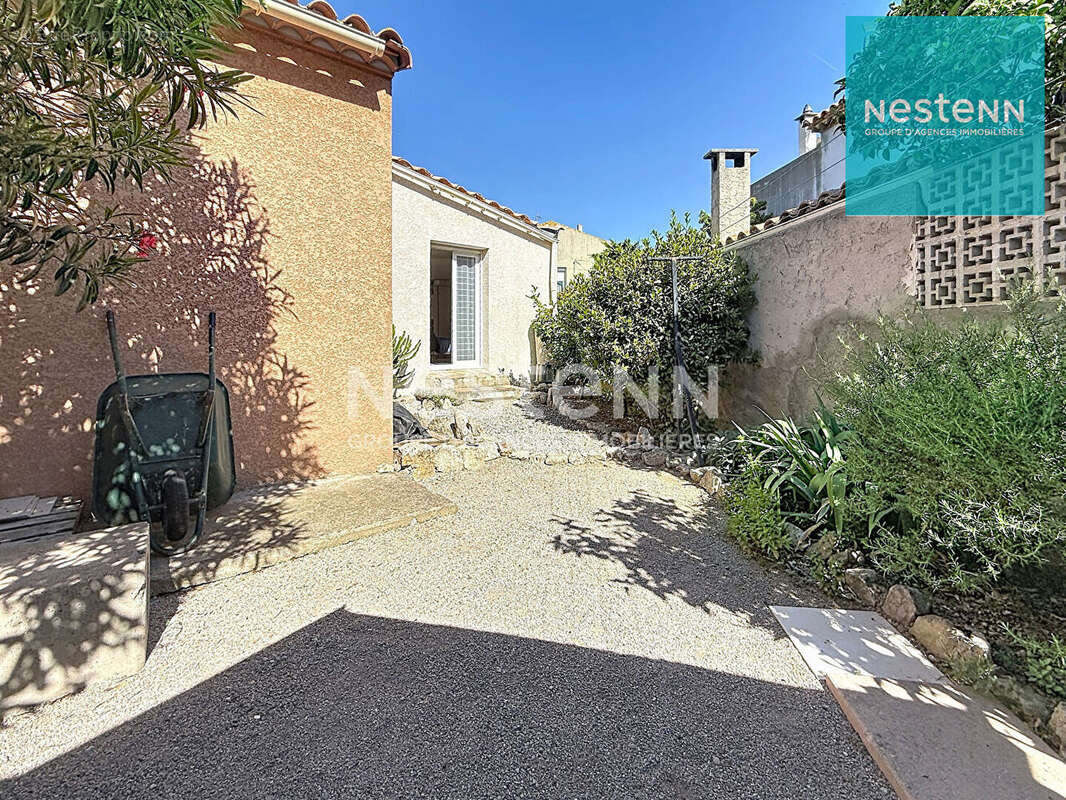 Villa de plain-pied dez104 m2 avec jardin et garage - photo 7