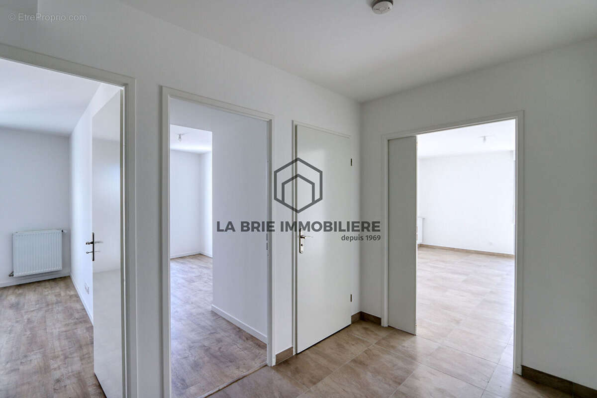 Appartement à CHENNEVIERES-SUR-MARNE