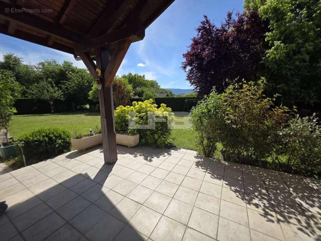 Belle maison 153,5 m² sur Terrain plat 1251 m² - photo 5