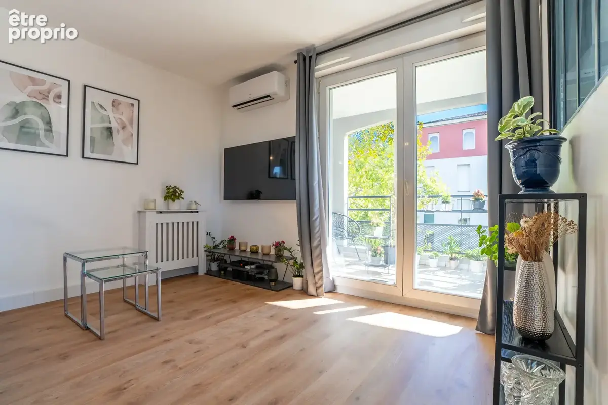 Appartement T2 Port Marianne vue Nouvelle Mairie vendu meublé - photo 17