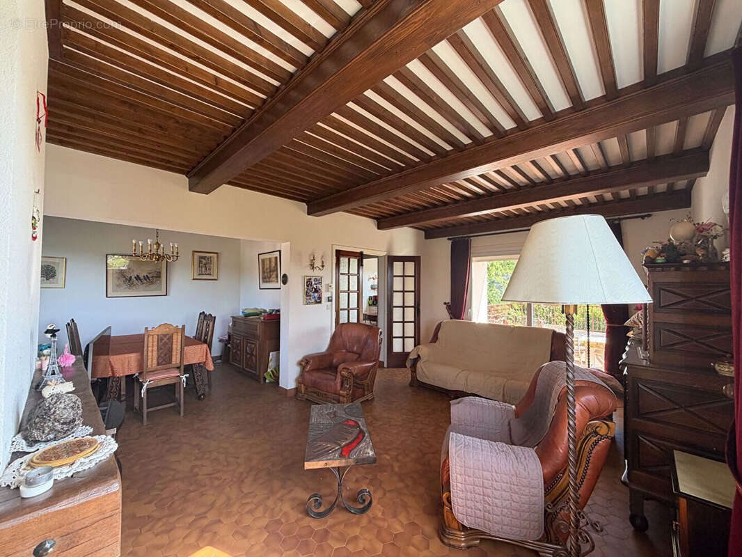 Maison à VERNOUX-EN-VIVARAIS