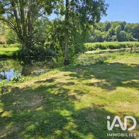 Terrain 2000 m² à Chateaudun  - photo 4