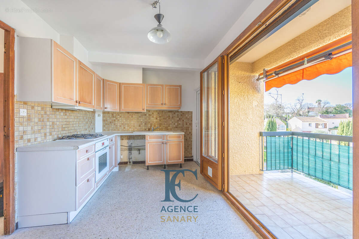 Appartement à SAINT-CYR-SUR-MER