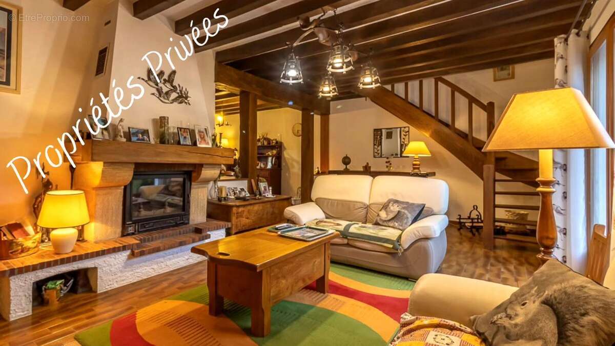 Maison à GIEVRES