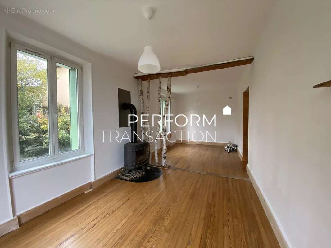 Appartement à LA MURE