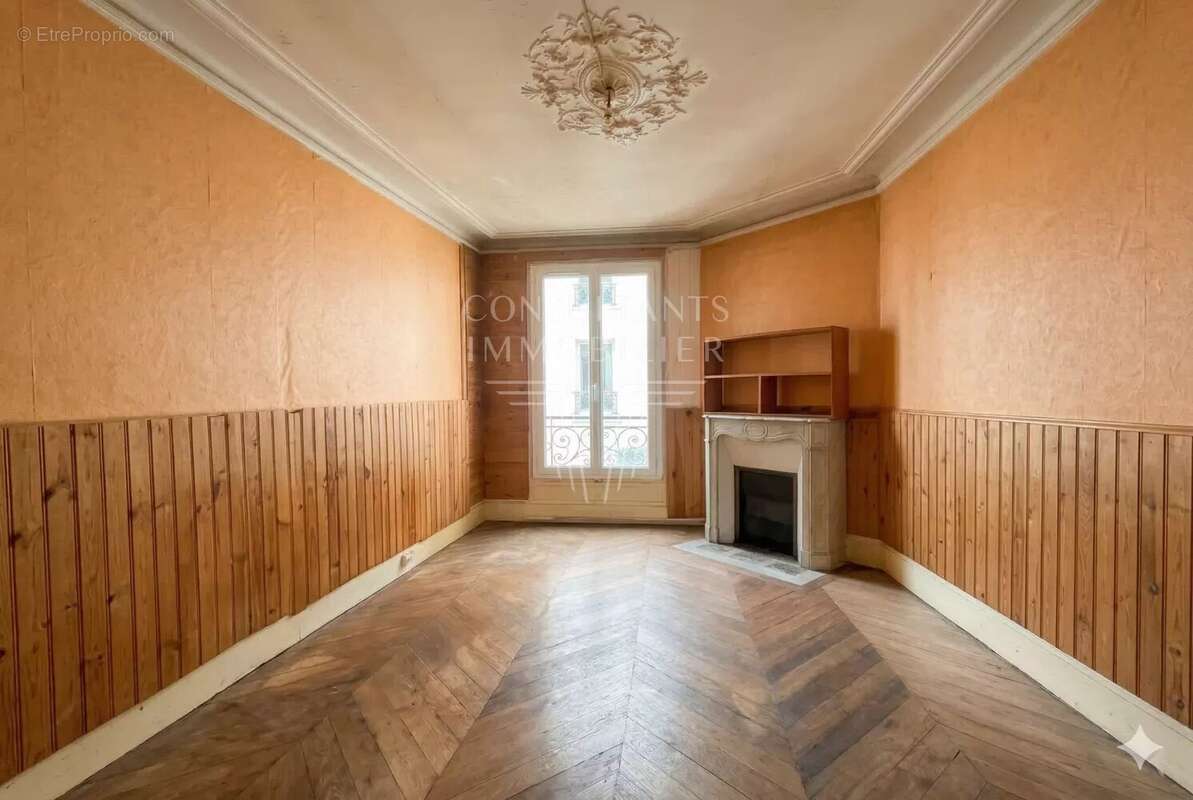 Appartement à LEVALLOIS-PERRET