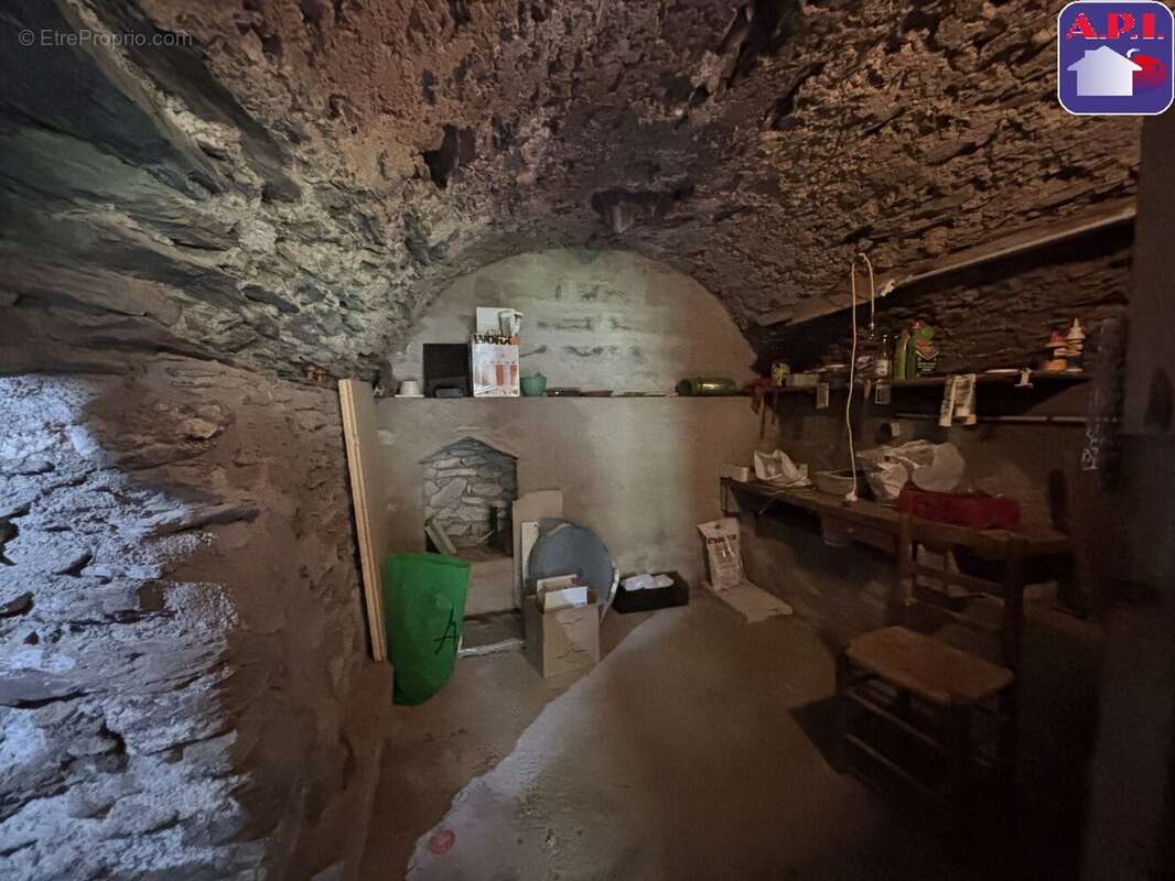 Maison à CAMPAGNA-DE-SAULT