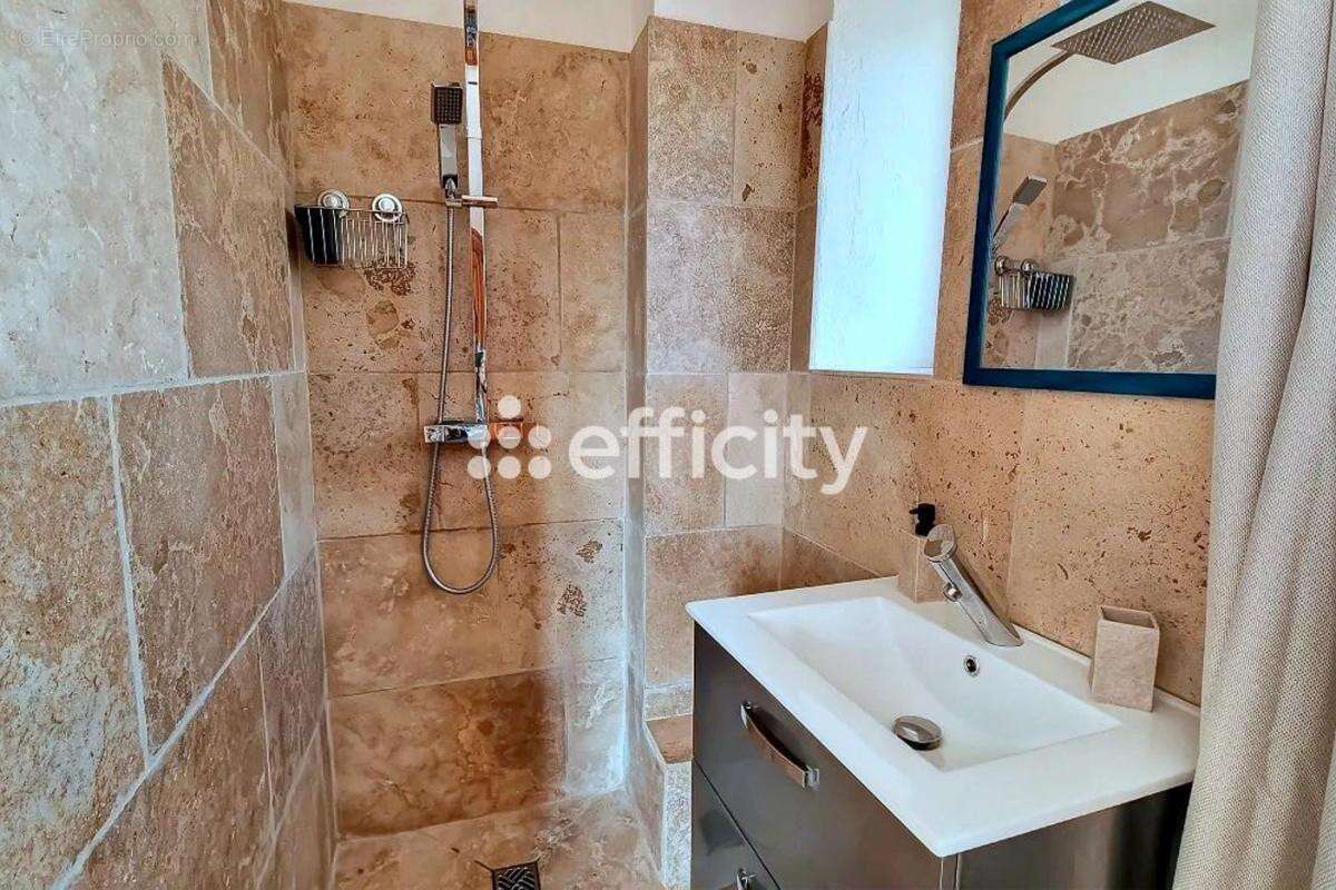 Appartement à CLUNY