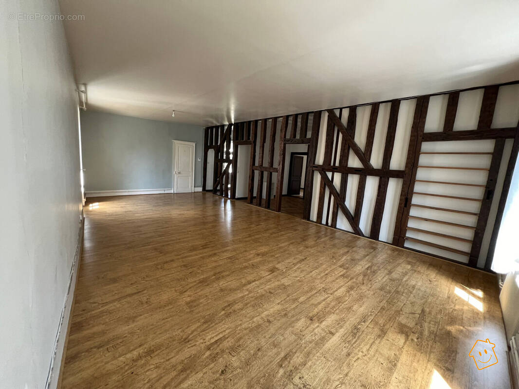 Appartement 103 m² à Bourges  - photo 4