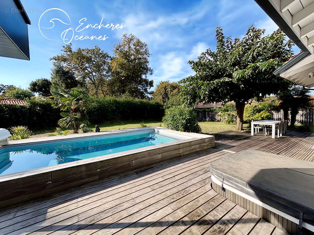 Maison à MOLIETS-ET-MAA