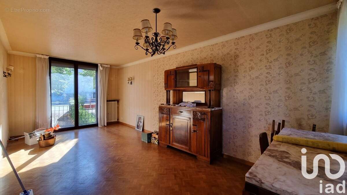 Photo 4 - Maison à ONET-LE-CHATEAU