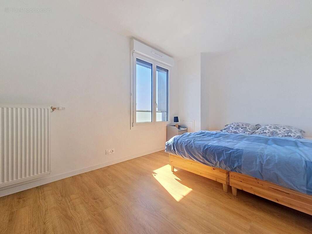 Photo 6 - Appartement à LA COURNEUVE