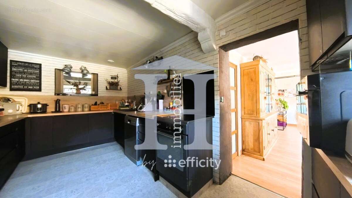Maison 195 m² à Wahagnies  - photo 3