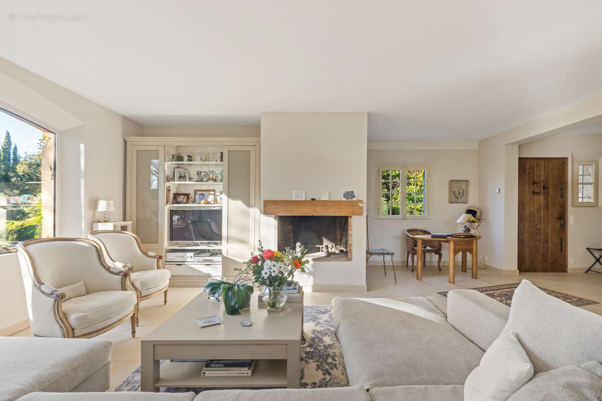 Maison à LA COLLE-SUR-LOUP