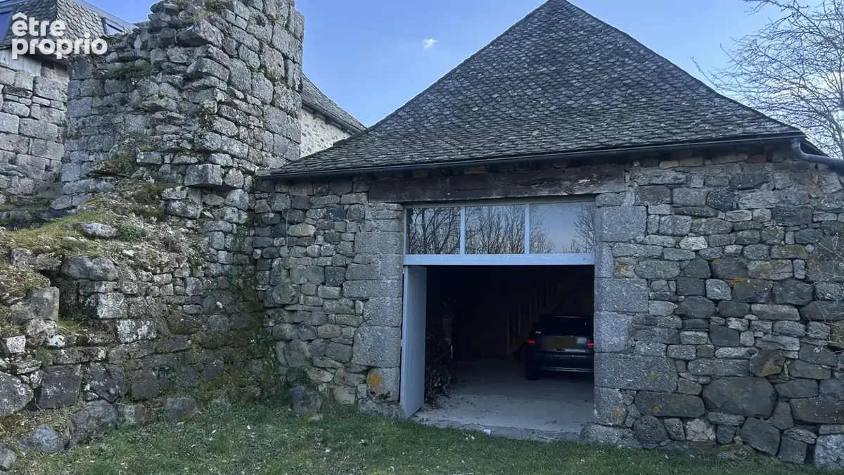 Manoir du XIVe siècle : Authenticité, Air pur et Golf entre l'Aubrac et les Monts du Cantal - photo 17