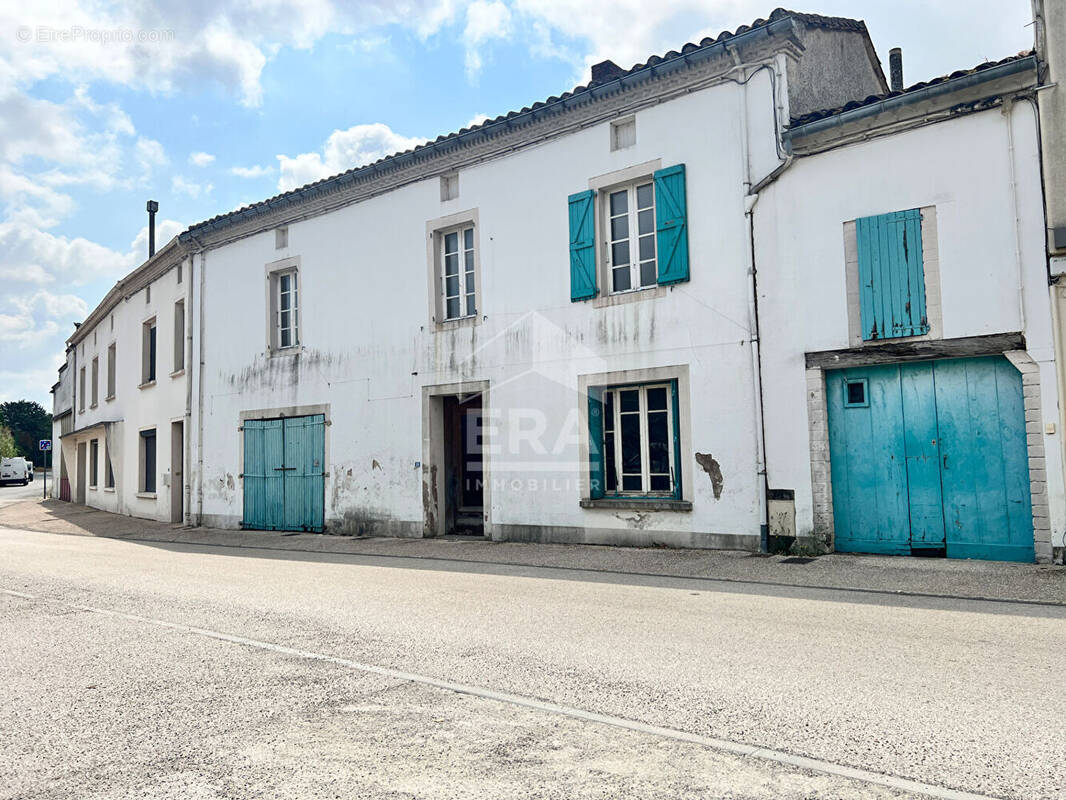 Maison à VALDERIES