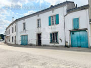 Maison à VALDERIES
