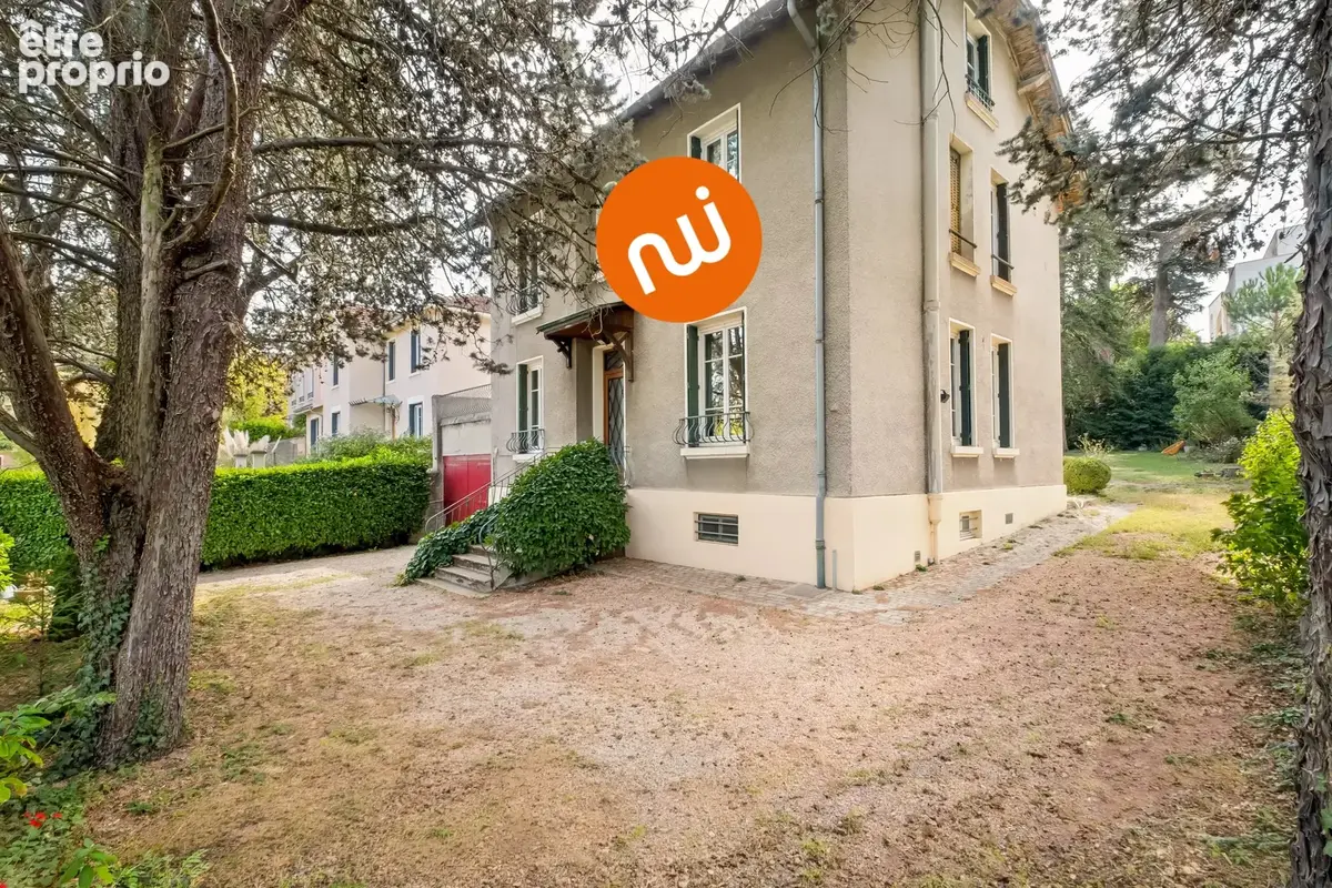 Maison à TASSIN-LA-DEMI-LUNE