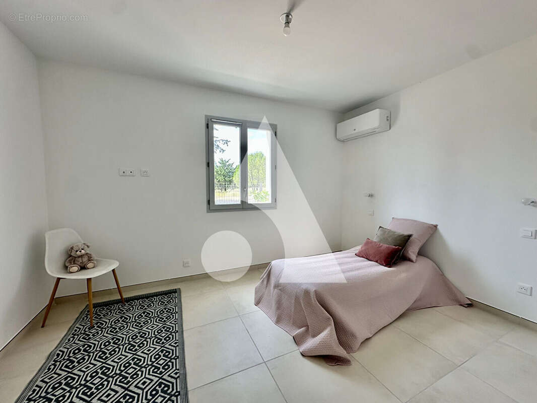 Prox Pertuis Appartement T4 avec Terrasse + 2 places de stationnement - photo 5