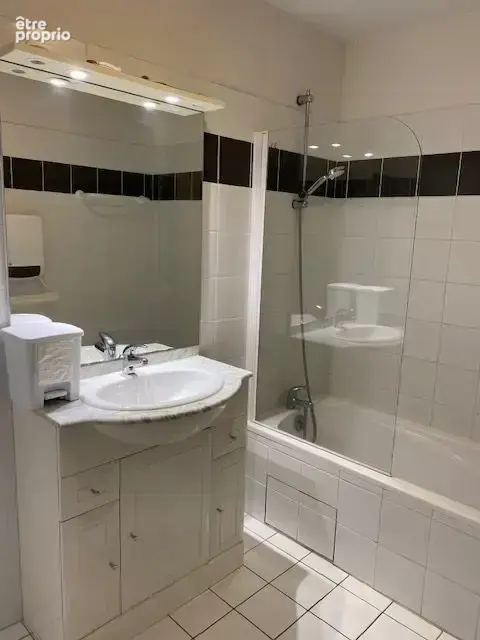 Appartement 2 pièces 43 m² à vendre à Entraygues-Sur-Truyere (12140) - photo 8