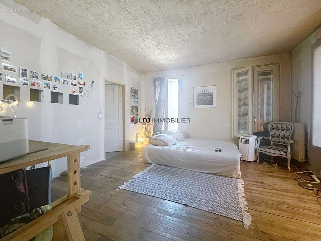 Maison 152 m² à Ria-Sirach  - photo 8