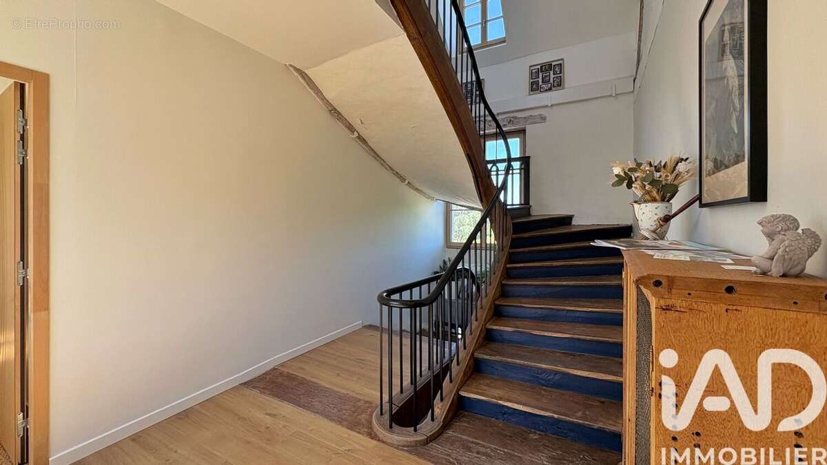 Maison 402 m² à Saint-Melaine-Sur-Aubance  - photo 6