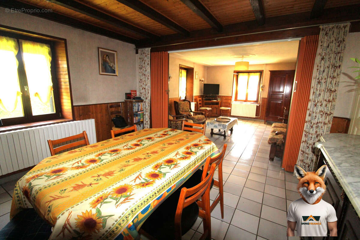 Maison à EVETTE-SALBERT