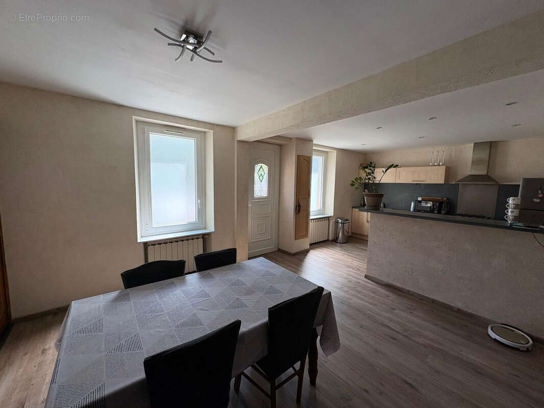 Maison à SAINT-AMANS-VALTORET