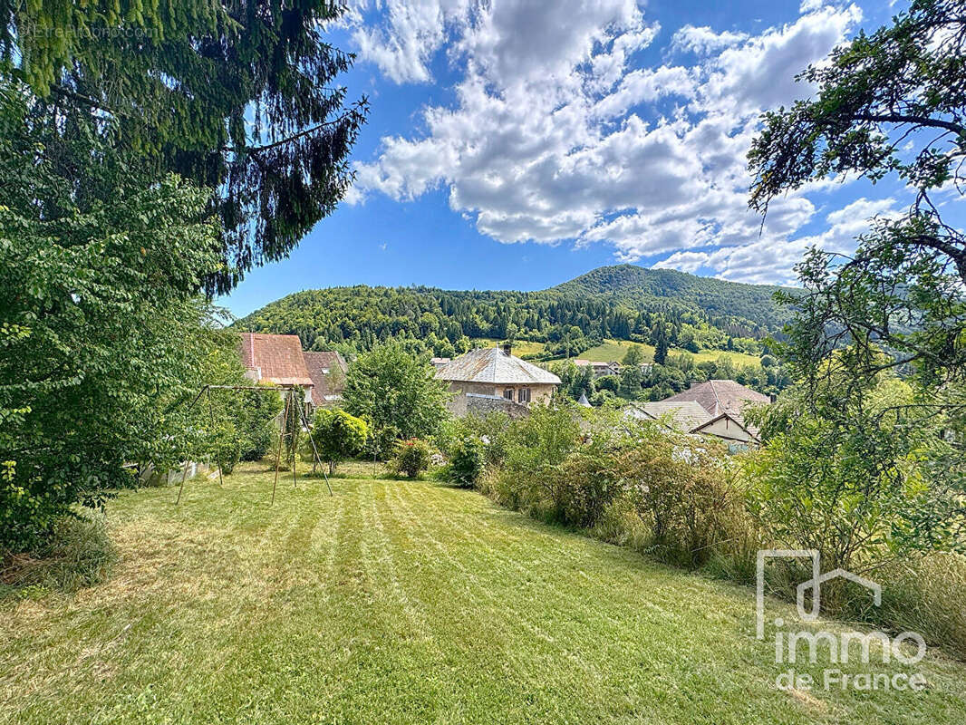 Maison à SAINT-GERMAIN-DE-JOUX