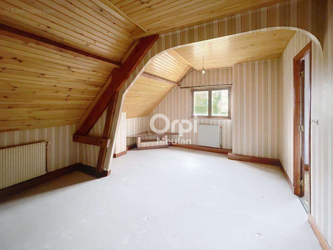 Maison à MEULAN