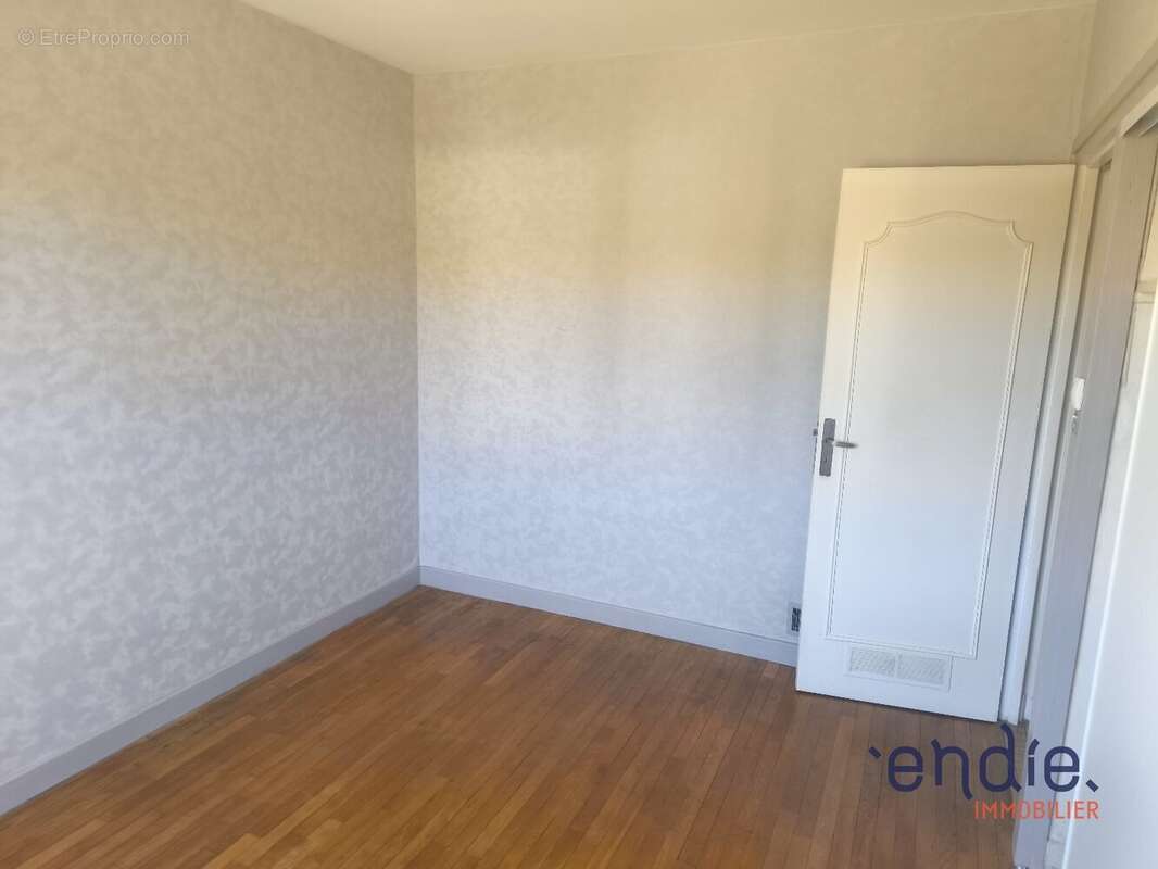 VENTE d'un ensemble immobilier à COSNE D'ALLIER - photo 8