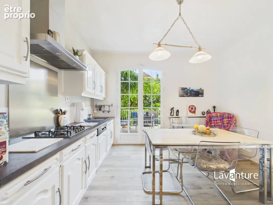 Maison 161 m² à Sceaux  - photo 8