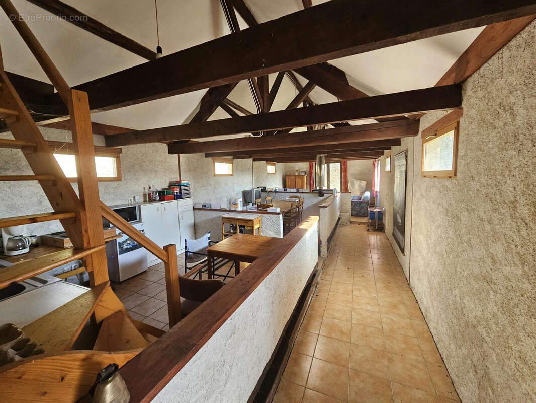 Maison proche de Vercel - photo 6