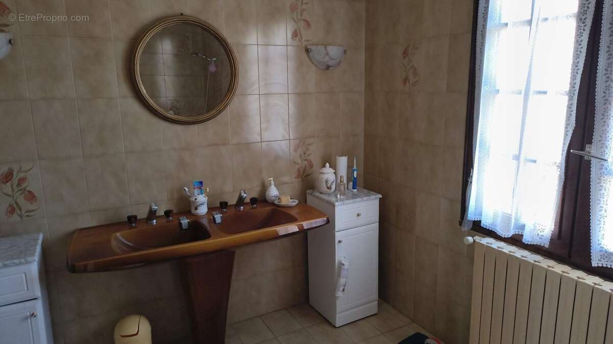 Maison 143 m² à Saint-Julia-De-Bec  - photo 11