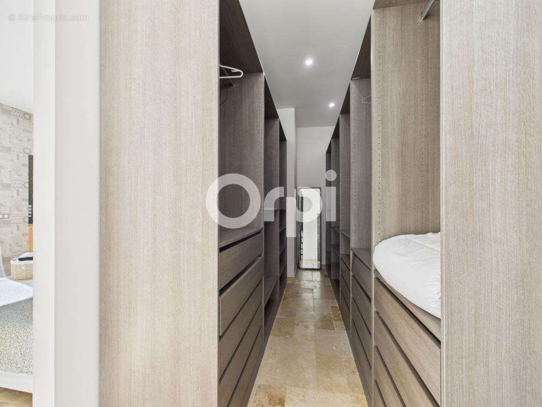 Maison à MONTAUROUX