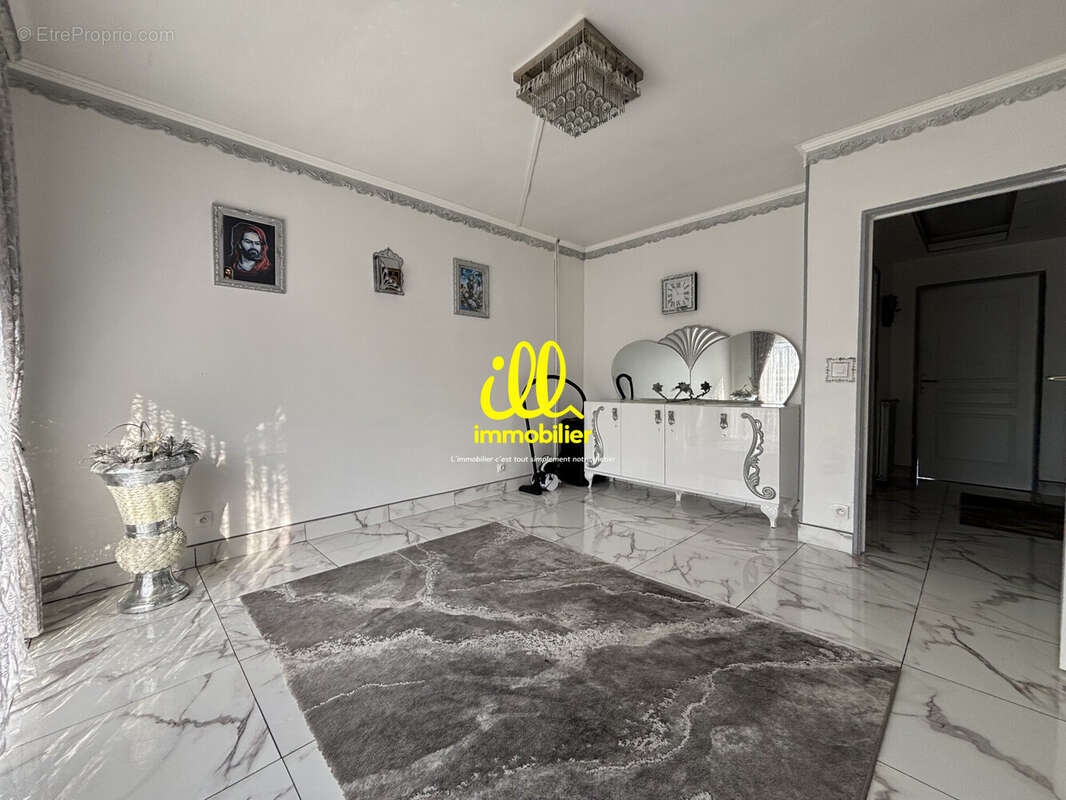 Maison 145 m² à Charleville-Mezieres  - photo 7