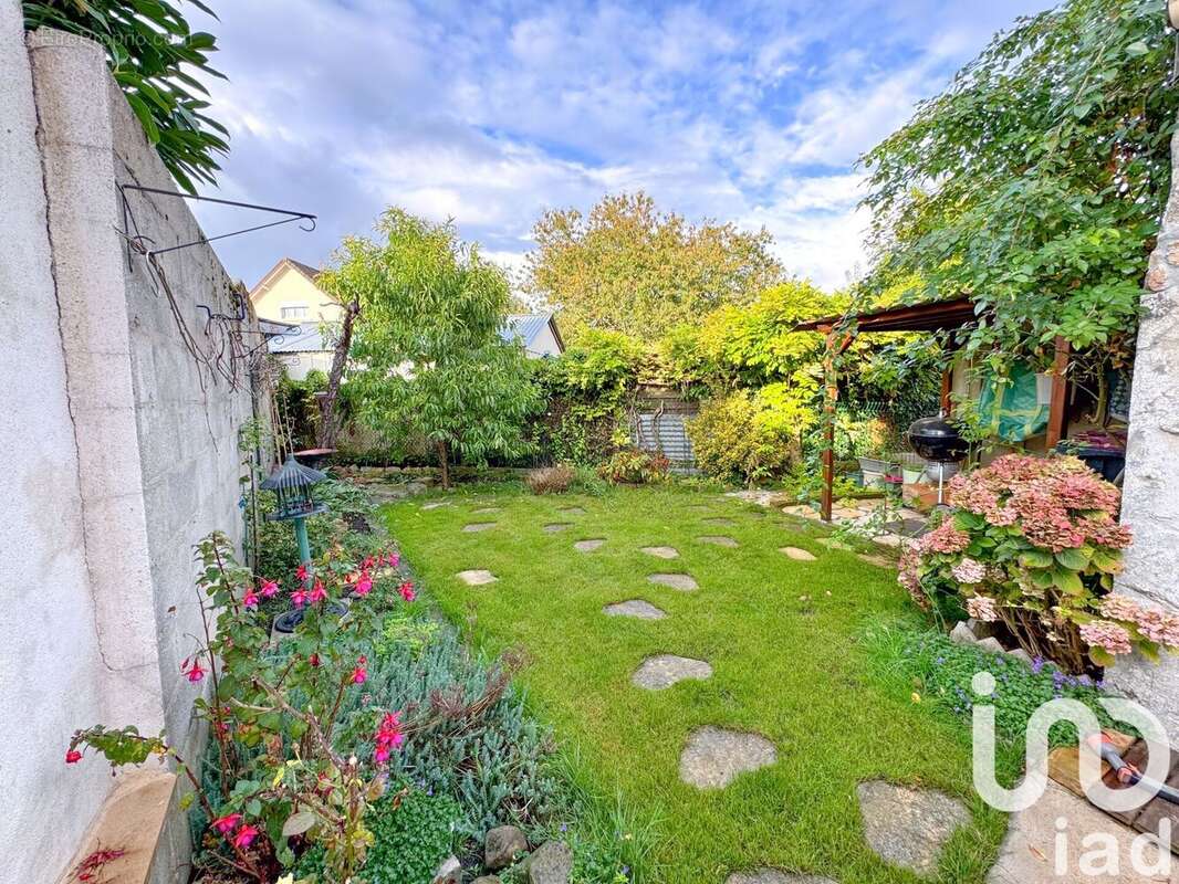 Photo 3 - Maison à GUIGNES