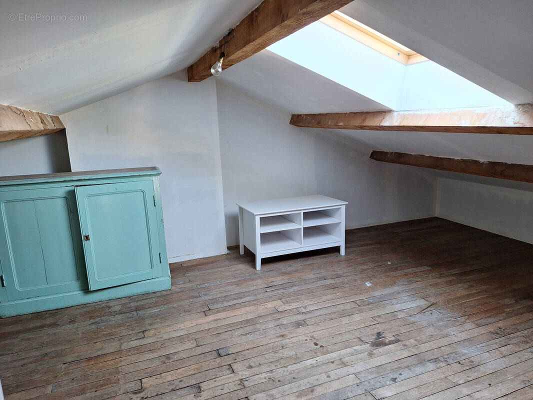 Maison à SAINT-JEAN-CHAMBRE