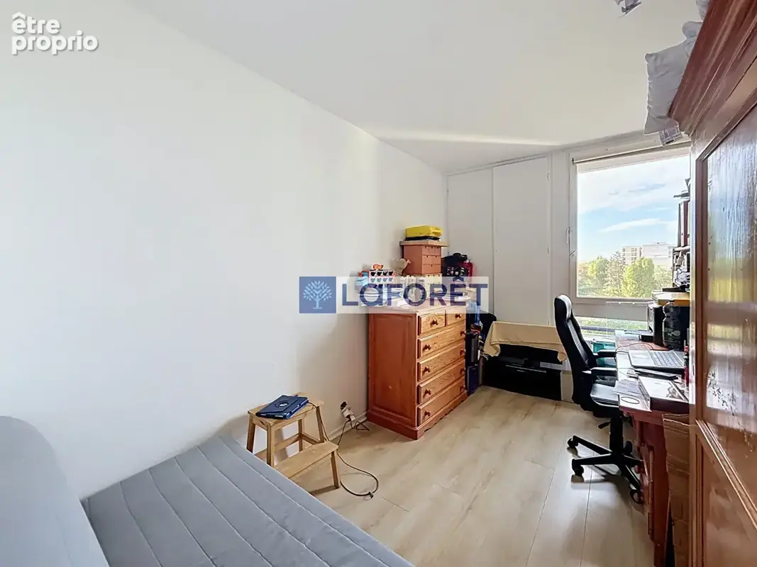 Appartement 5 pièces 97 m² à vendre à Elancourt (78990) - photo 8