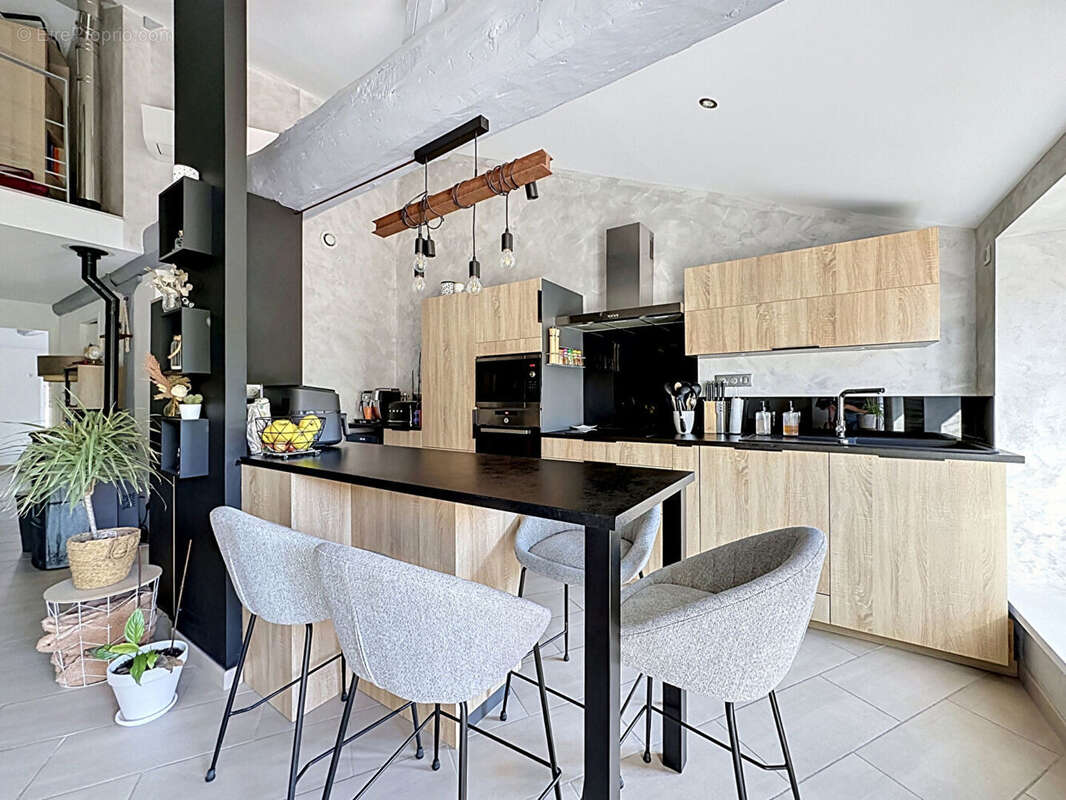 Appartement à THOISSEY
