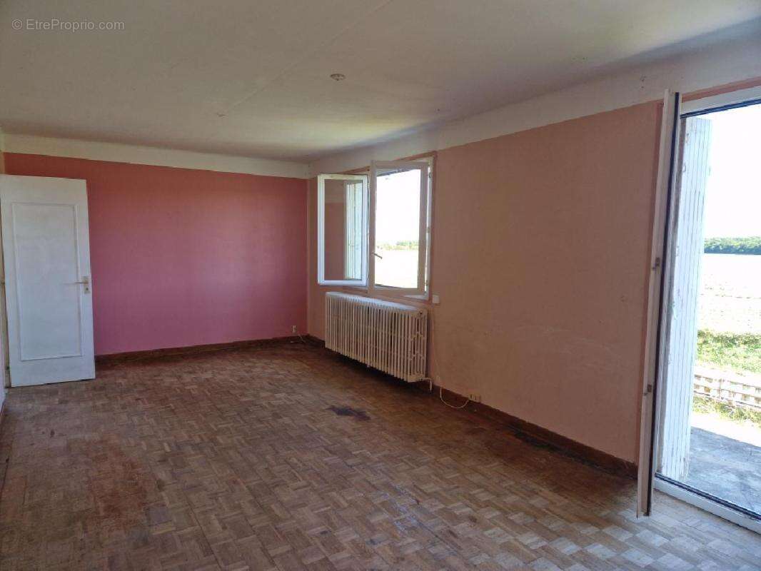 Maison à SAINT-MAURICE-SAINT-GERMAIN