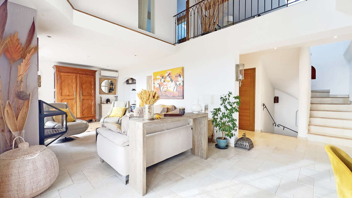 Maison à PUGET-VILLE