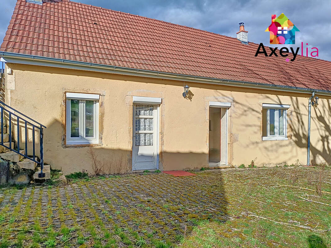 Maison à RIGNY-SUR-ARROUX