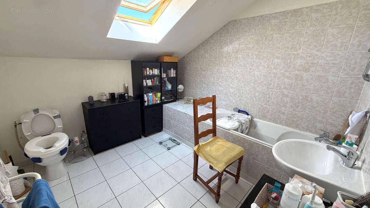 Maison à LA POUEZE