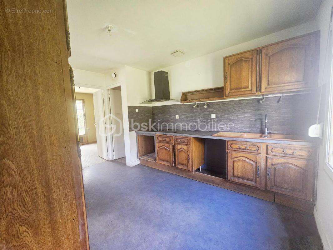 Maison à VANNES-SUR-COSSON