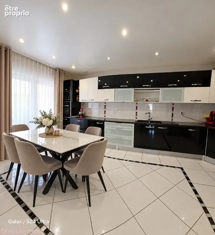 Maison 6 pièces 173 m² à vendre à Unieux (42240) - photo 2