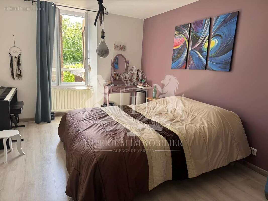 Maison à BELLEVILLE-SUR-MEUSE