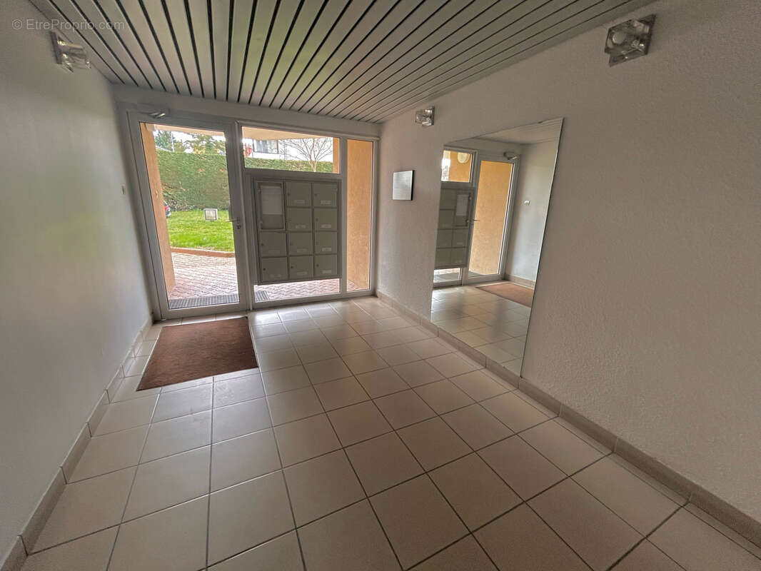 Appartement à ANSE