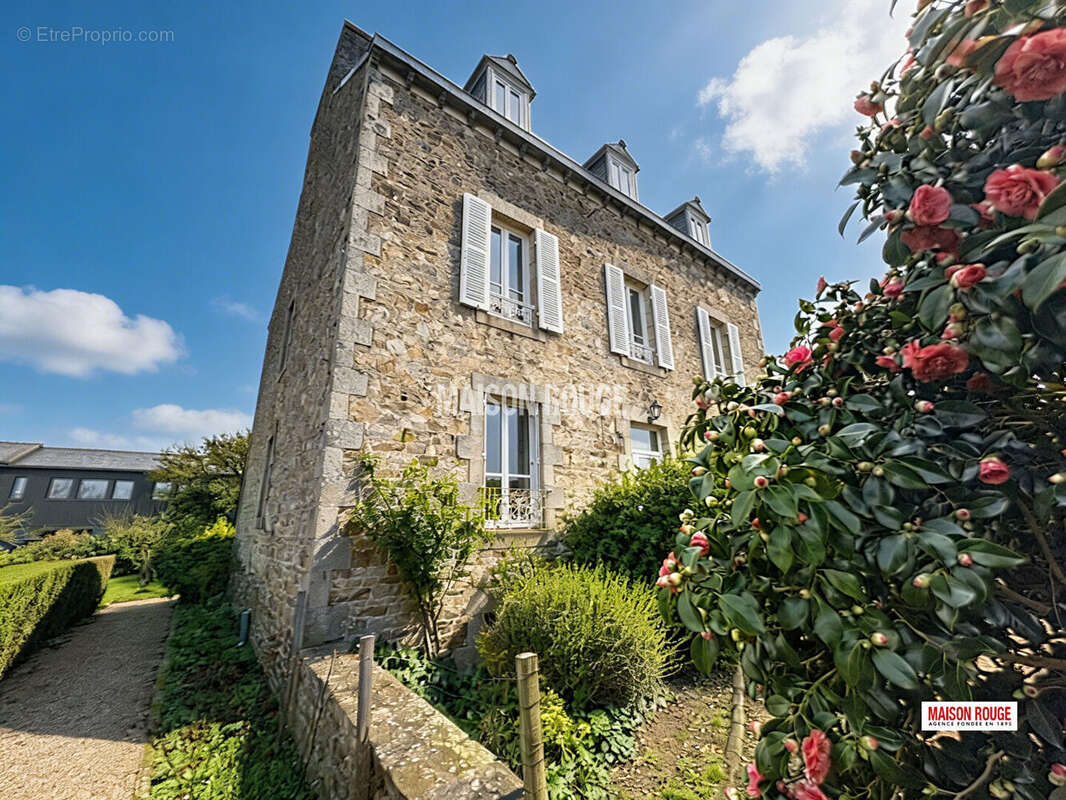 Maison à PLOUAGAT